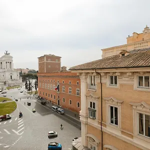 Sonder Piazza Venezia Aparthotel Rom